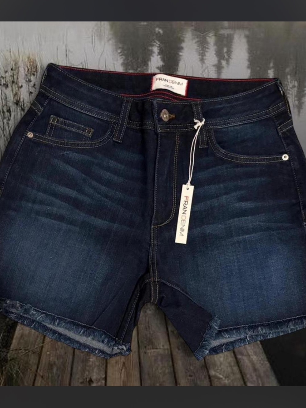 NWT Fran Denim "Lauren" Athletic Fit Shorts Size 26